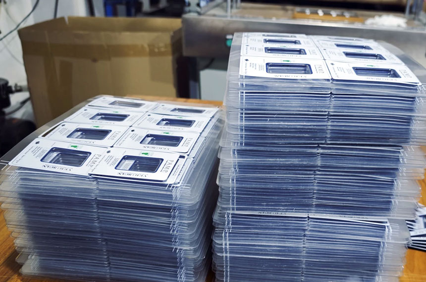 The Complete Production Process of Blister Packaging for Gold Products